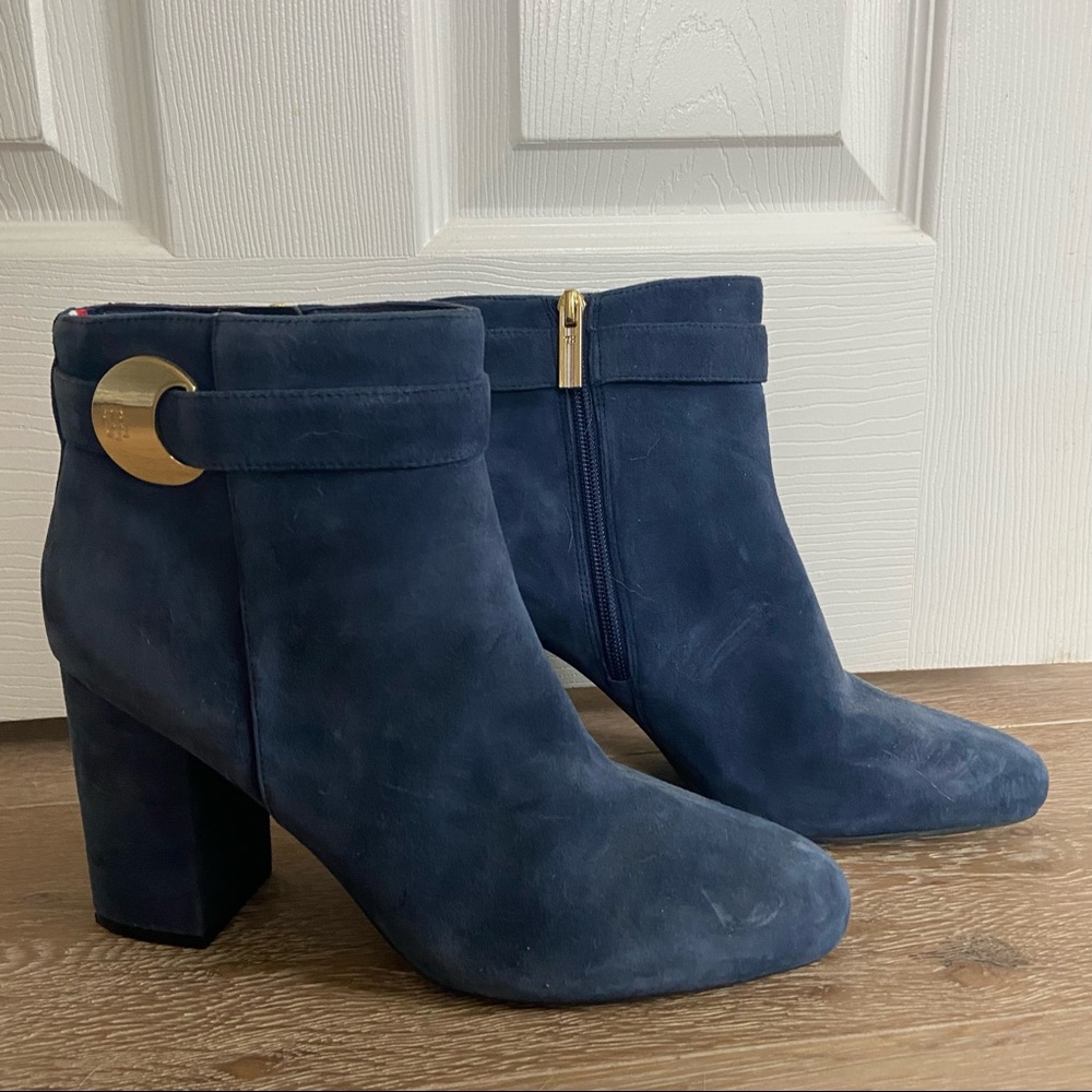 Calvin Klein booties - Picture 2 of 6